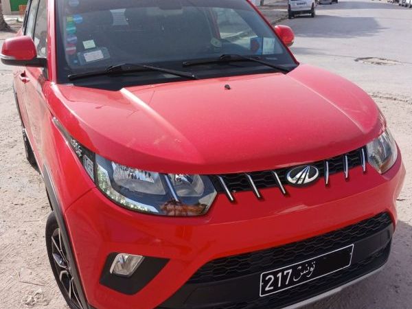 Mahindra KUV 100 