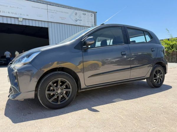 TOYOTA AGYA POPULAIRE