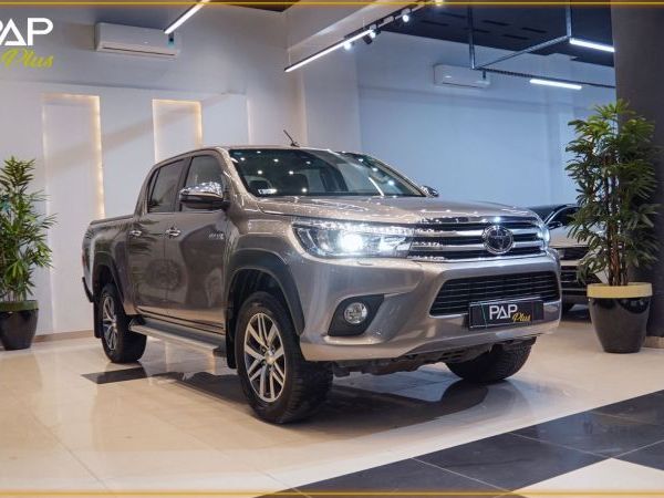 TOYOTA HILUX DOUBLE CABINE
