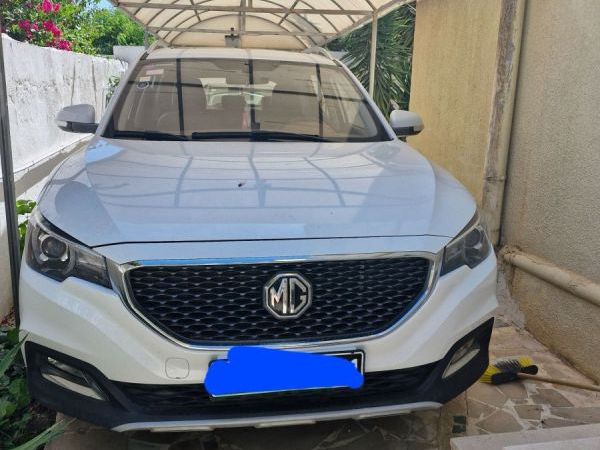 MG ZS 