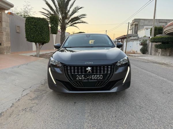 Peugeot 208 GT