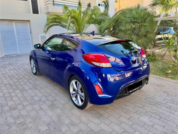 Hyundai Veloster 