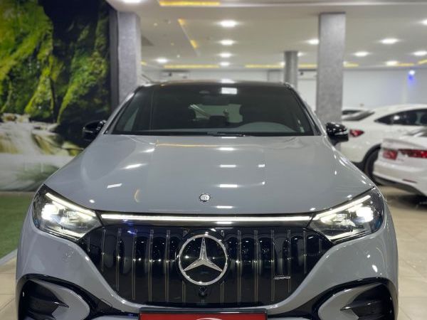 MERCEDES EQE SUV AMG
