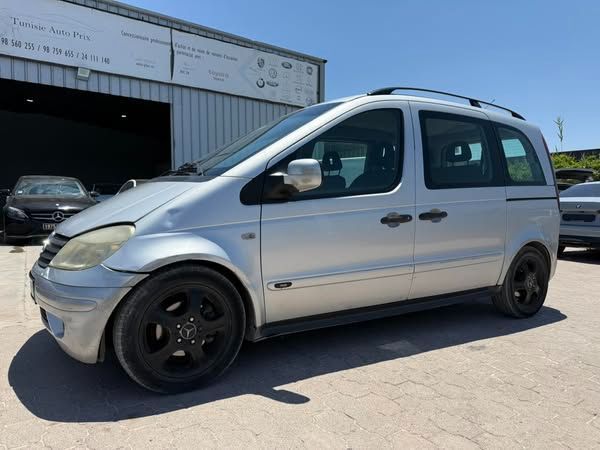 MERCEDES VANEO