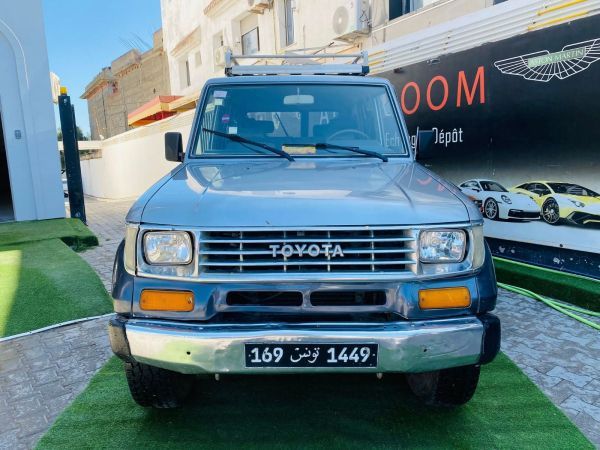 TOYOTA LAND CRUISER