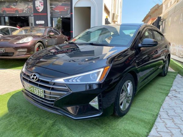 HYUNDAI ELANTRA HAMEL