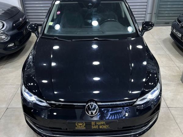 VOLKSWAGEN GOLF 8 STYLE