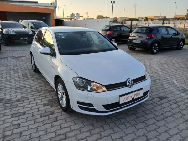 VOLKSWAGEN GOLF 7 CUP