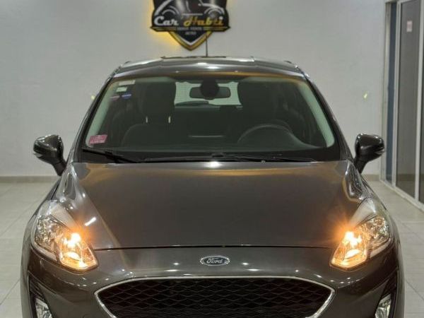 FORD FIESTA TITANIUM