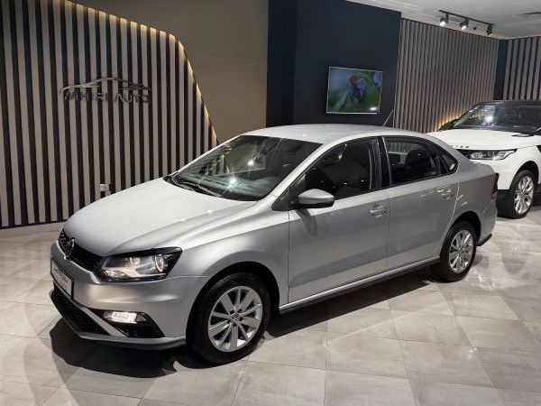 VOLKSWAGEN POLO SEDAN HIGHLINE