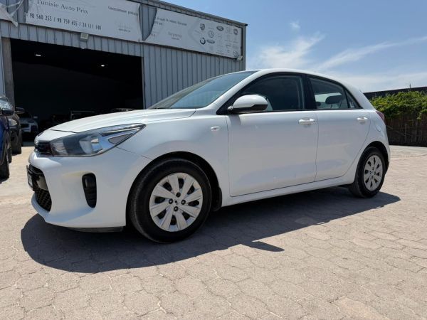 KIA Rio 5p 