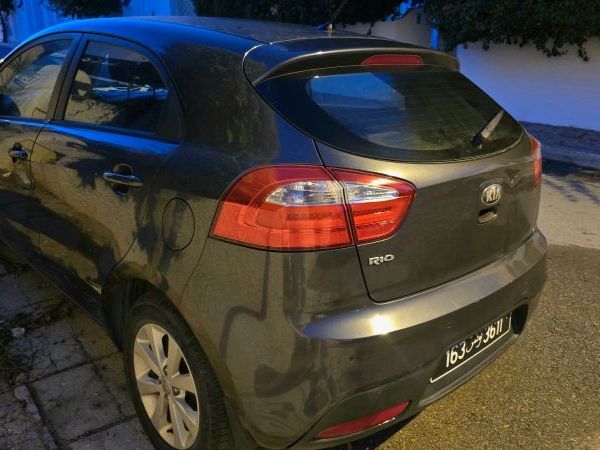 KIA Rio 5p 