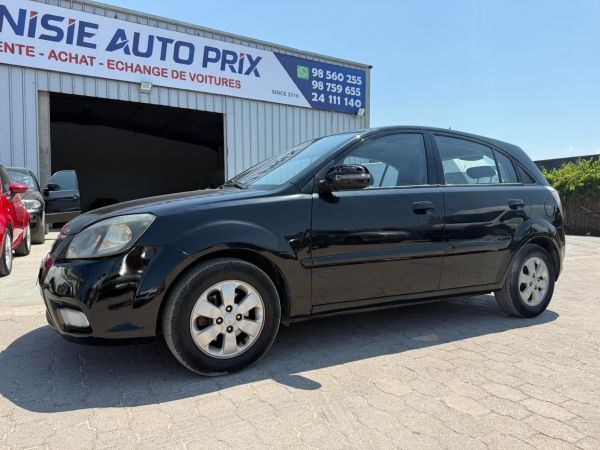 KIA Rio 5p 