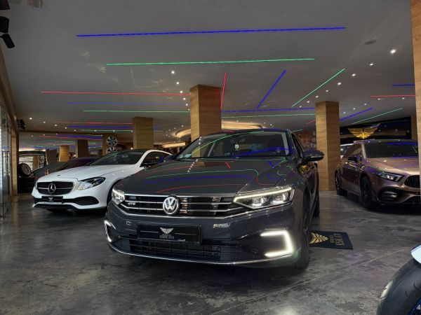 VOLKSWAGEN PASSAT GTE