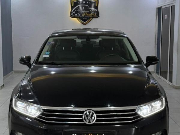VOLKSWAGEN PASSAT CONFORTLINE