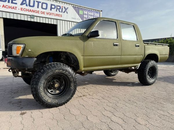 TOYOTA HILUX DOUBLE CABINE
