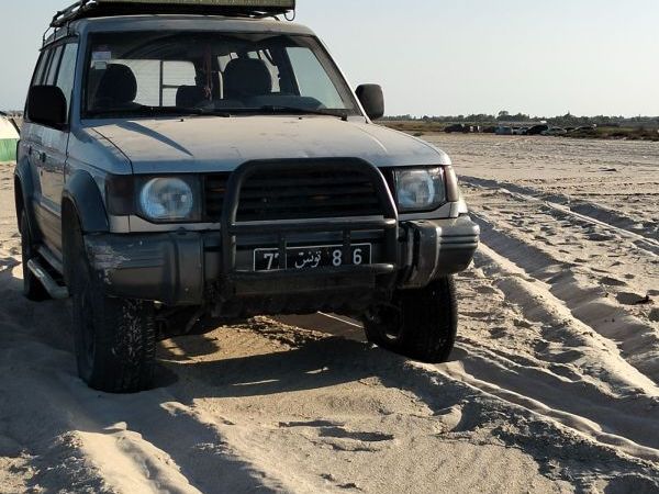 MITSUBISHI PAJERO