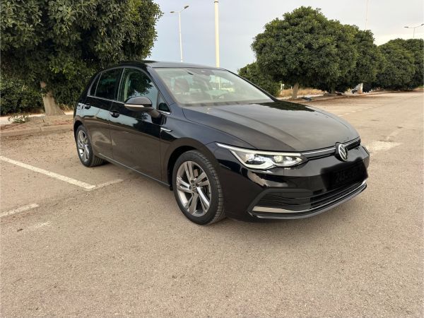 VOLKSWAGEN GOLF 8 STYLE