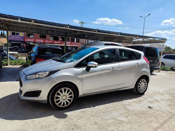FORD FIESTA TREND
