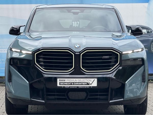 BMW XM