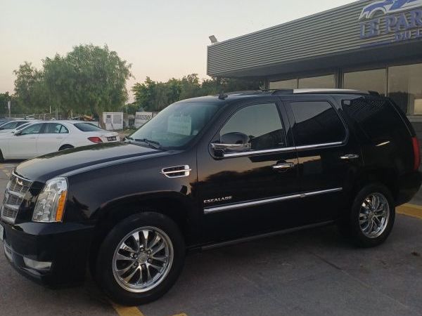 CADILLAC ESCALADE PLATINIUM