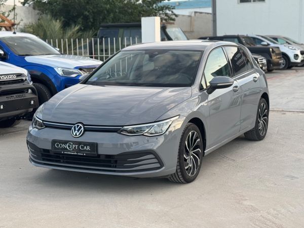 VOLKSWAGEN GOLF 8 STYLE