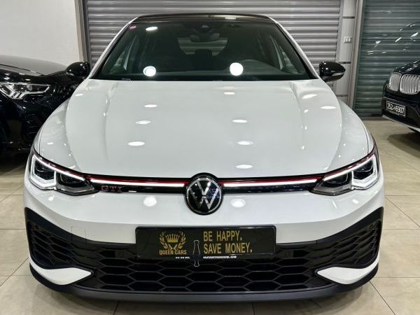 VOLKSWAGEN GOLF 8 GTI