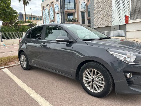 KIA Rio 5p