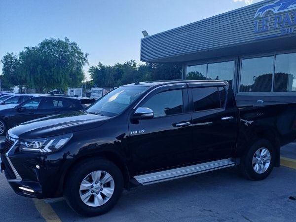 TOYOTA HILUX DOUBLE CABINE