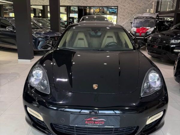 Porsche Panamera Platinum edition