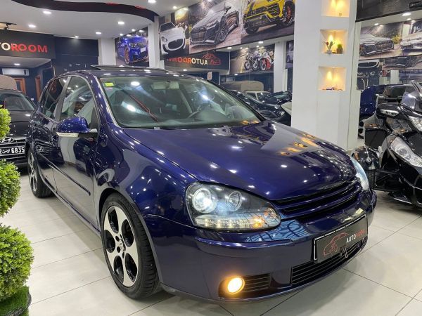 VOLKSWAGEN GOLF 5