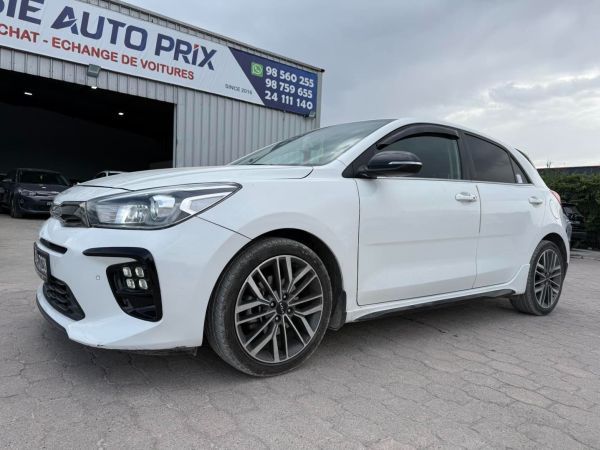 KIA RIO 5P GT-LINE