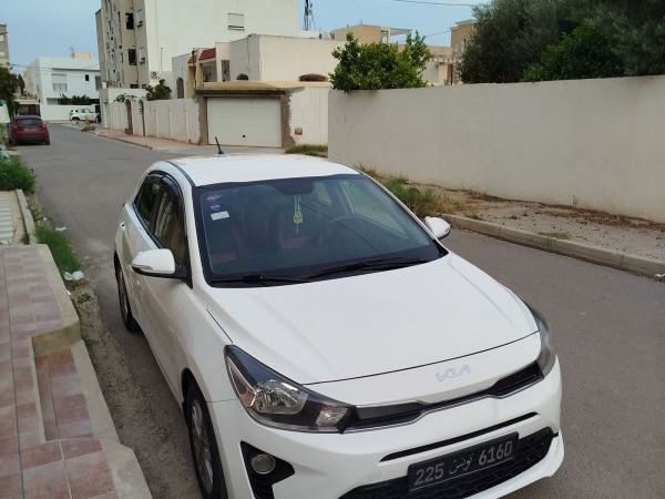 KIA Rio 5p