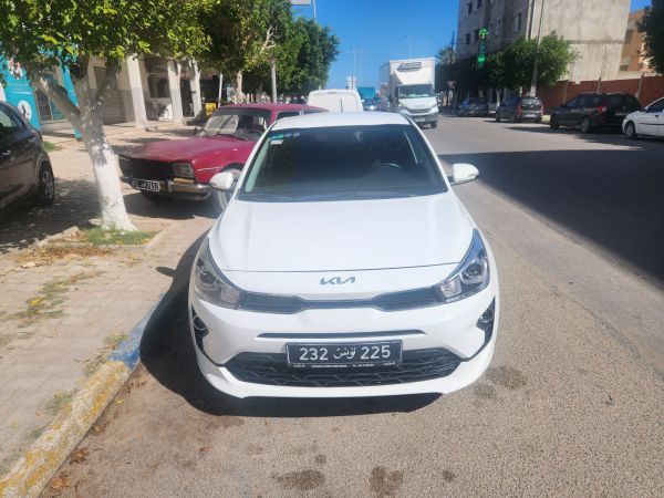 KIA Rio 5p