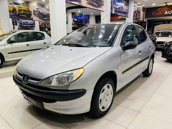 PEUGEOT 206