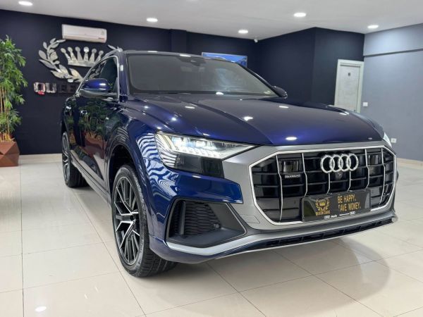 AUDI Q8 SPORTBACK E-TRON S-LINE