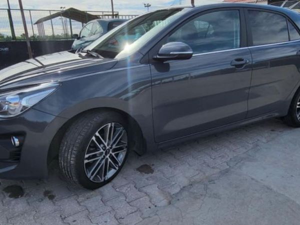 KIA Rio 5p