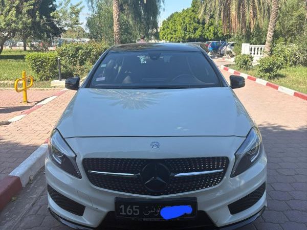 Mercedes-Benz Classe A AMG Line avec Pack Night