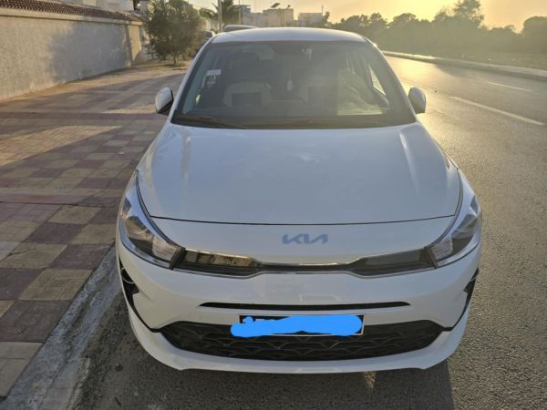 KIA Rio 5p bva