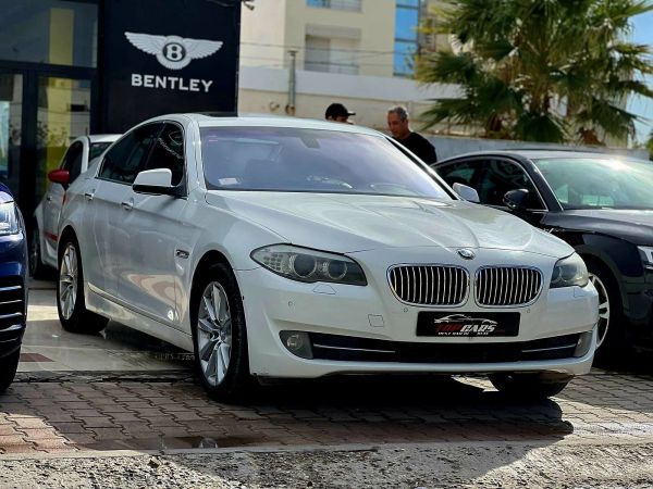 BMW SÉRIE 5 LUXURY LINE