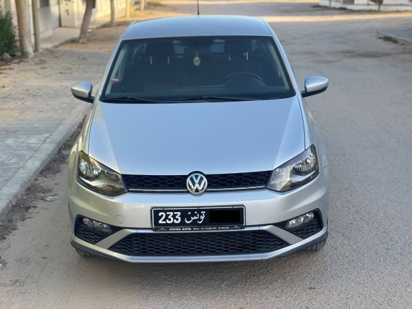 Volkswagen Polo Sedan 