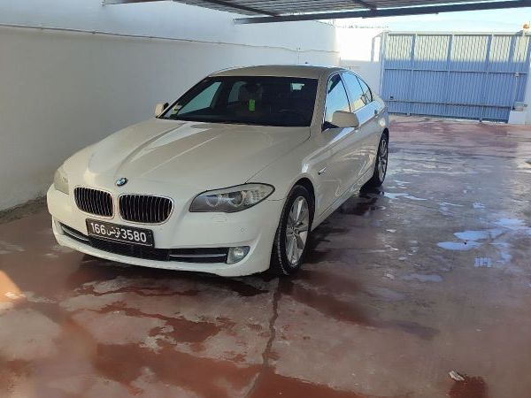 BMW Série 5 520 i