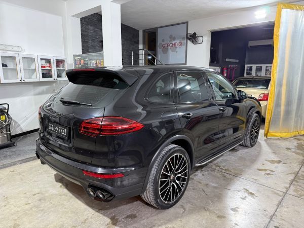 Porsche Cayenne 