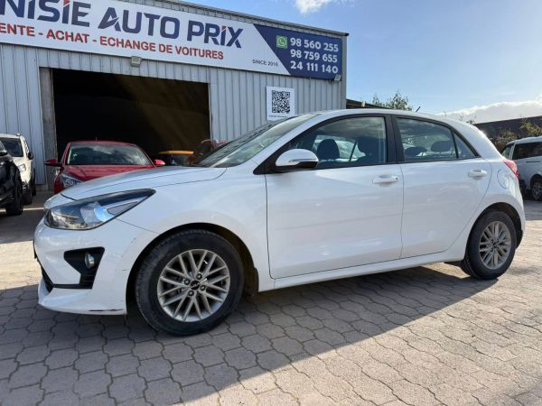 KIA Rio 5p 