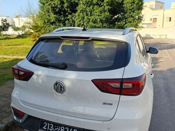 MG ZS 