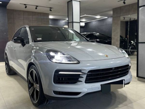 Porsche Cayenne Coupé 
