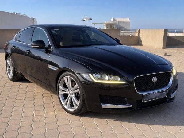 Jaguar XE 