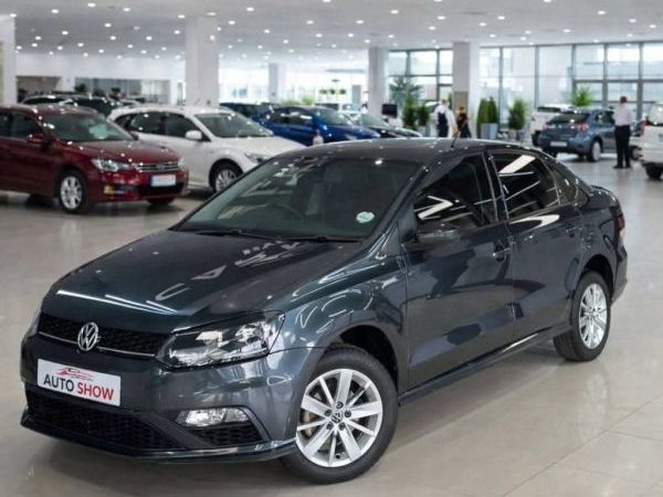 Volkswagen Polo Sedan 