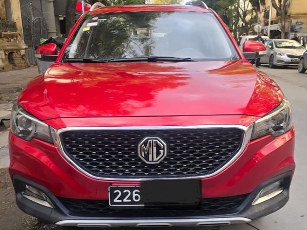 MG ZS 