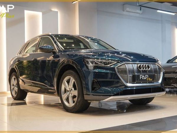 Audi E-tron 
